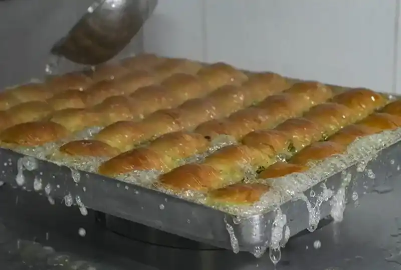 Türk Baklavasının Şekeri Düştü