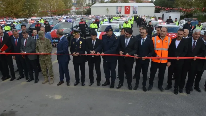 Malatya'da Emniyet ve Jandarma Teşkilatına 80 Yeni Araç Teslim Edildi