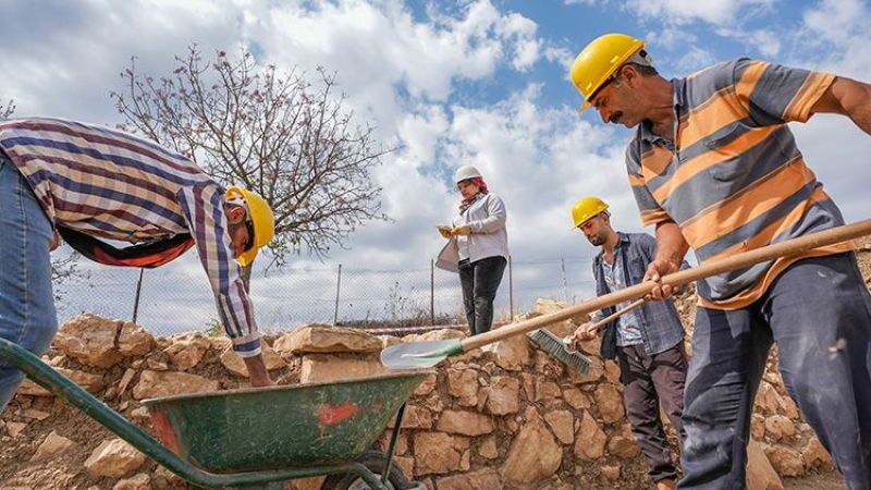 Malatyalı Ev Kadını Diyarbakır'ın Ücra Köşesinde İz Sürüyor